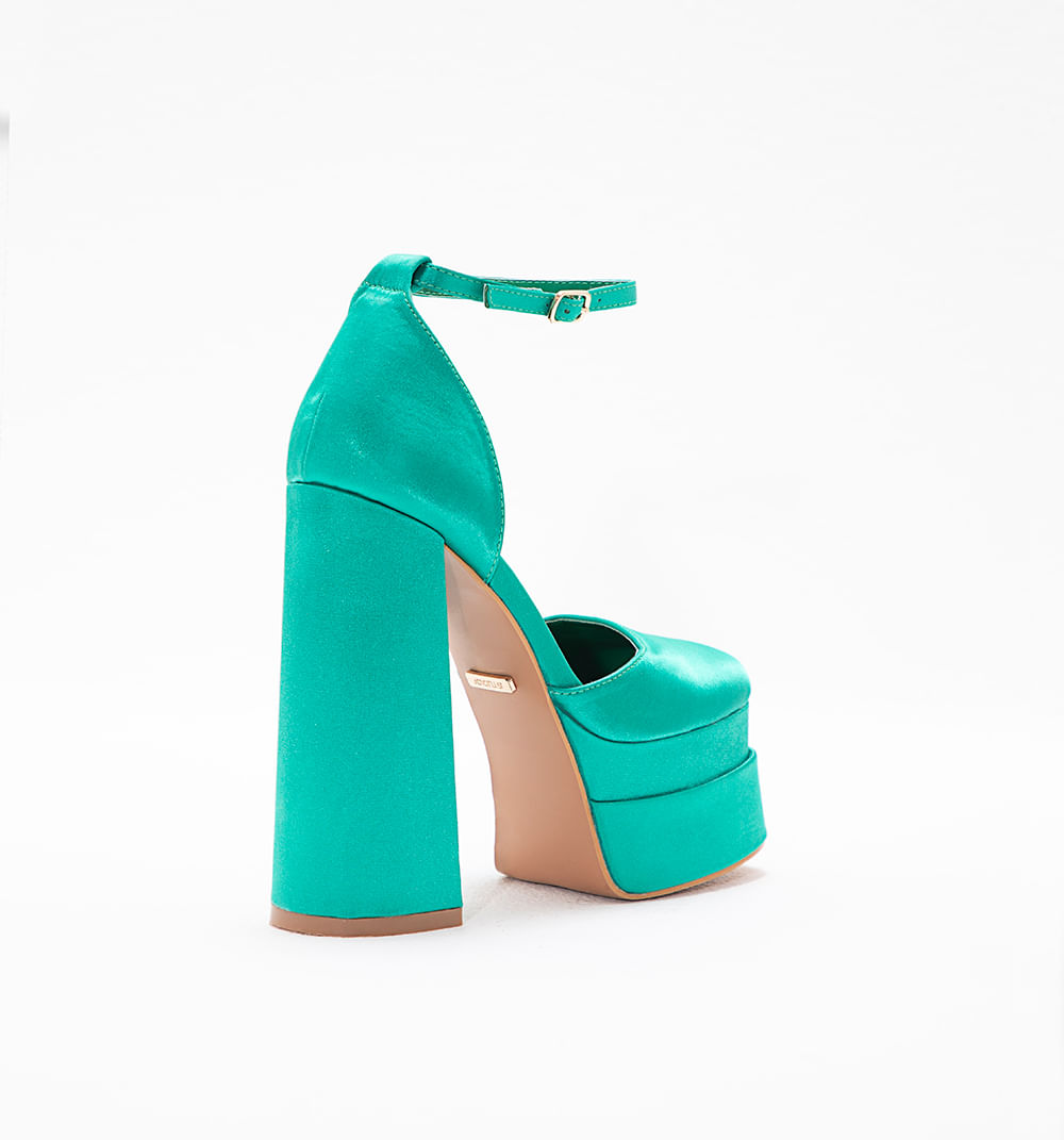 Zapato cerrado con plataforma