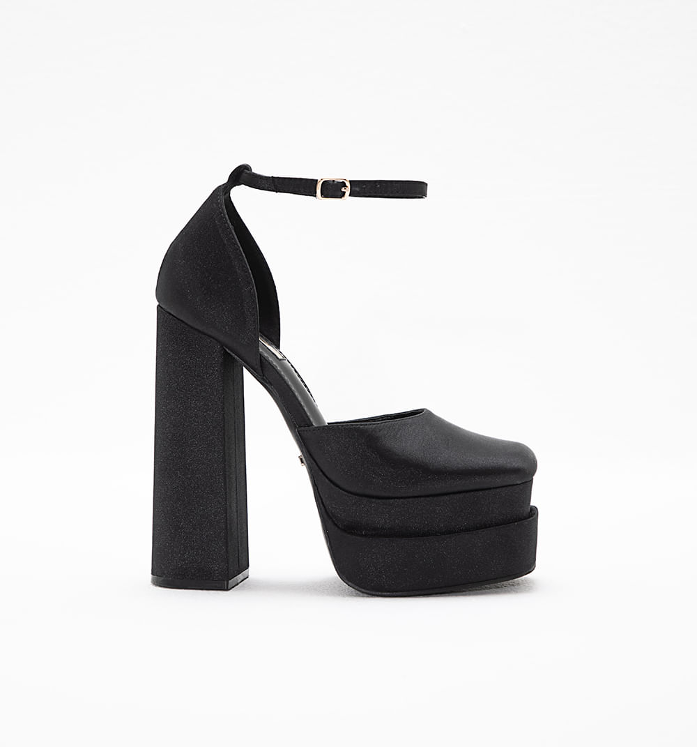 Zapato cerrado con plataforma