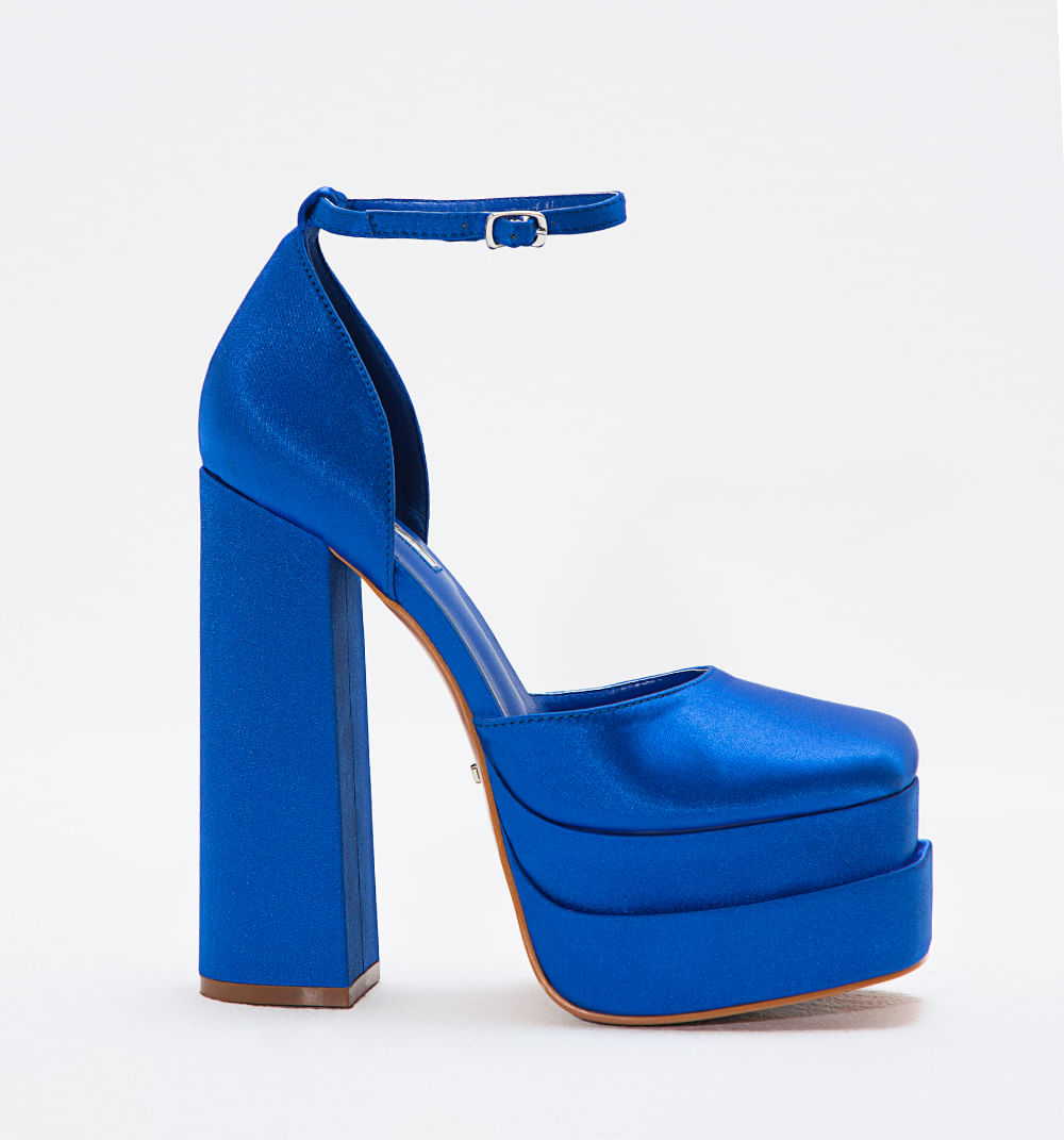 Zapato cerrado con plataforma