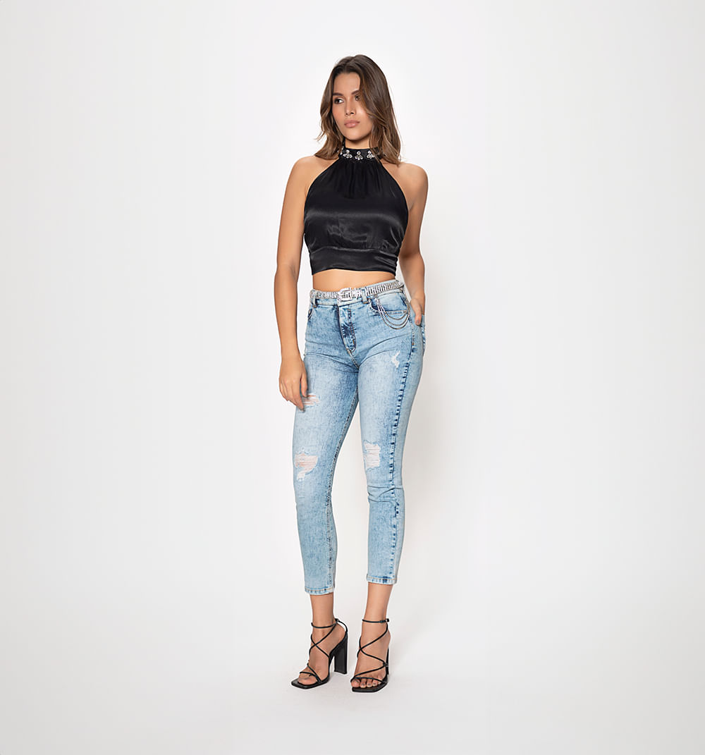 Blusa crop halter con amarre en espalda