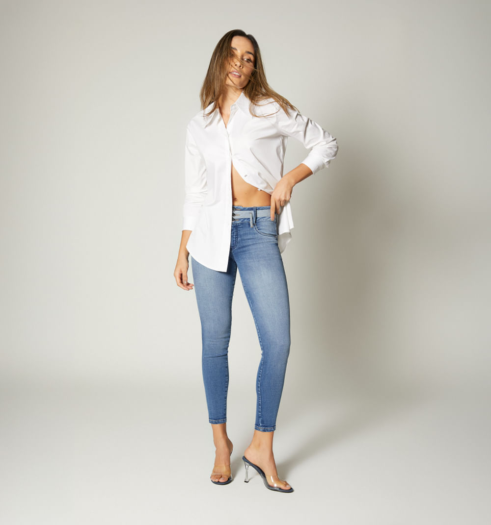Jean skinny tiro medio, pretina ancha co