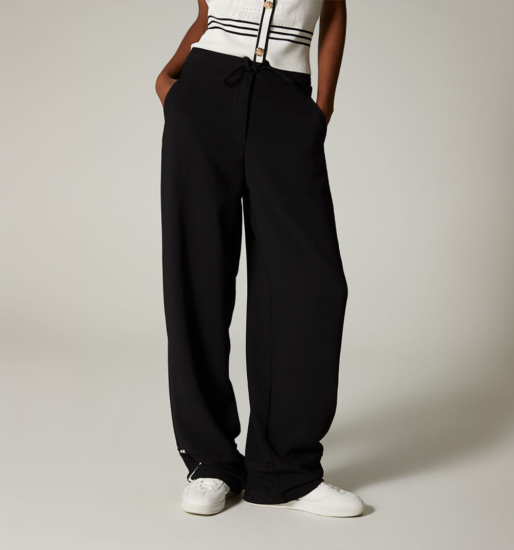 Pantalon  bota ancha tiro alto con detal