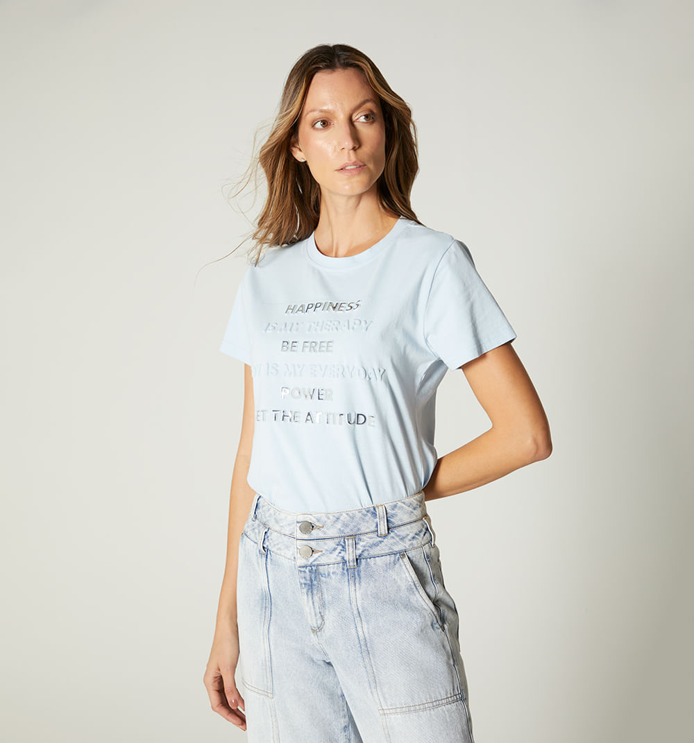 Camiseta texto en relieve