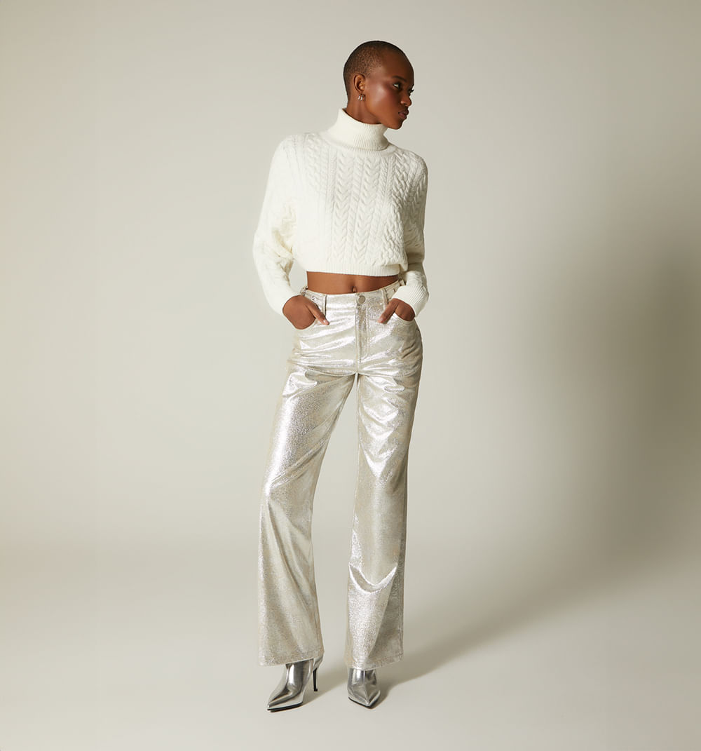 Pantalon tiro medio con herrajes
