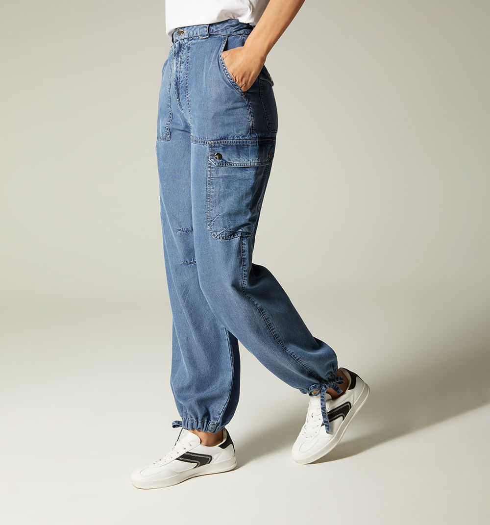 Jean, tipo jogger, cargo con jareta en b