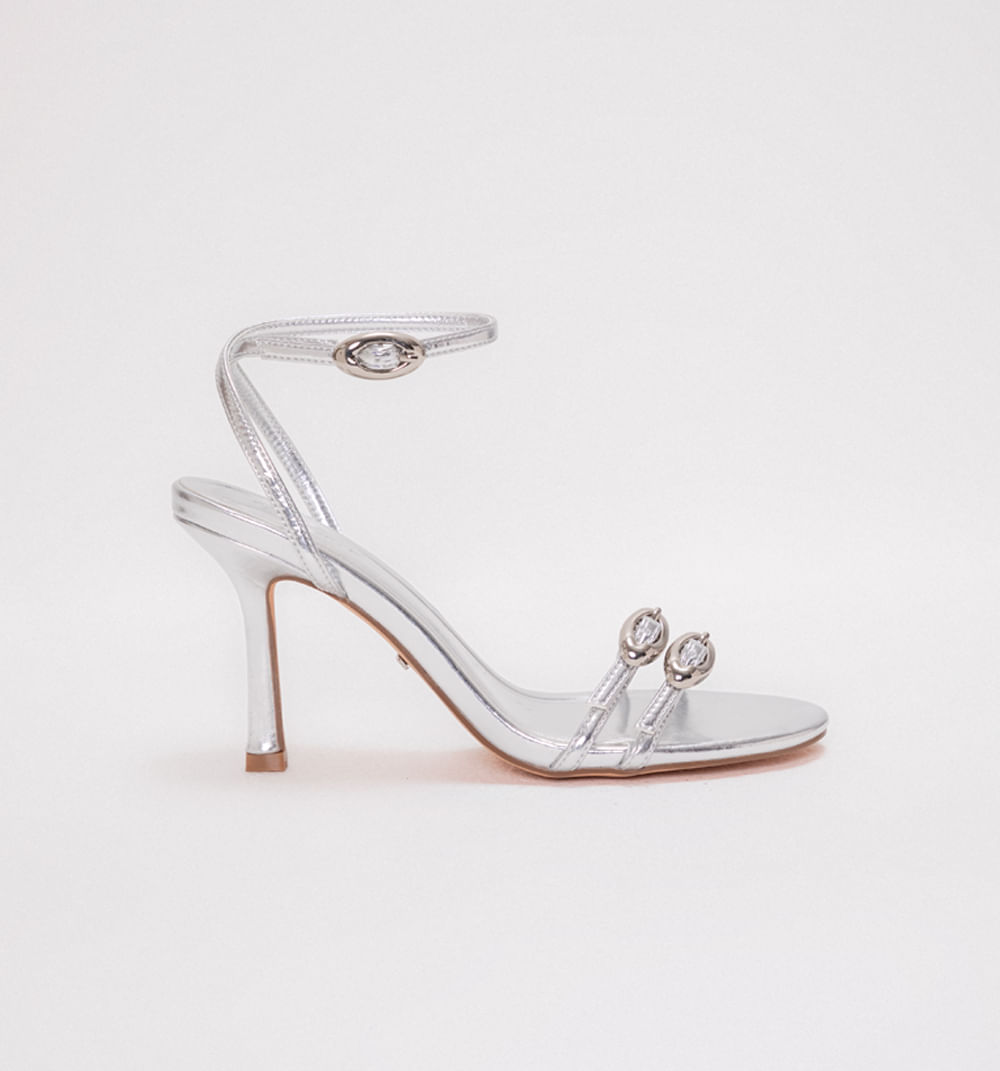 Sandalia tacon  con hebillas en capellad