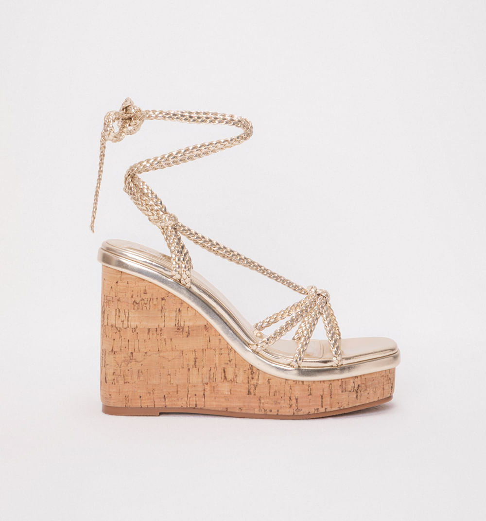 Sandalia plataforma con  correas trenzad