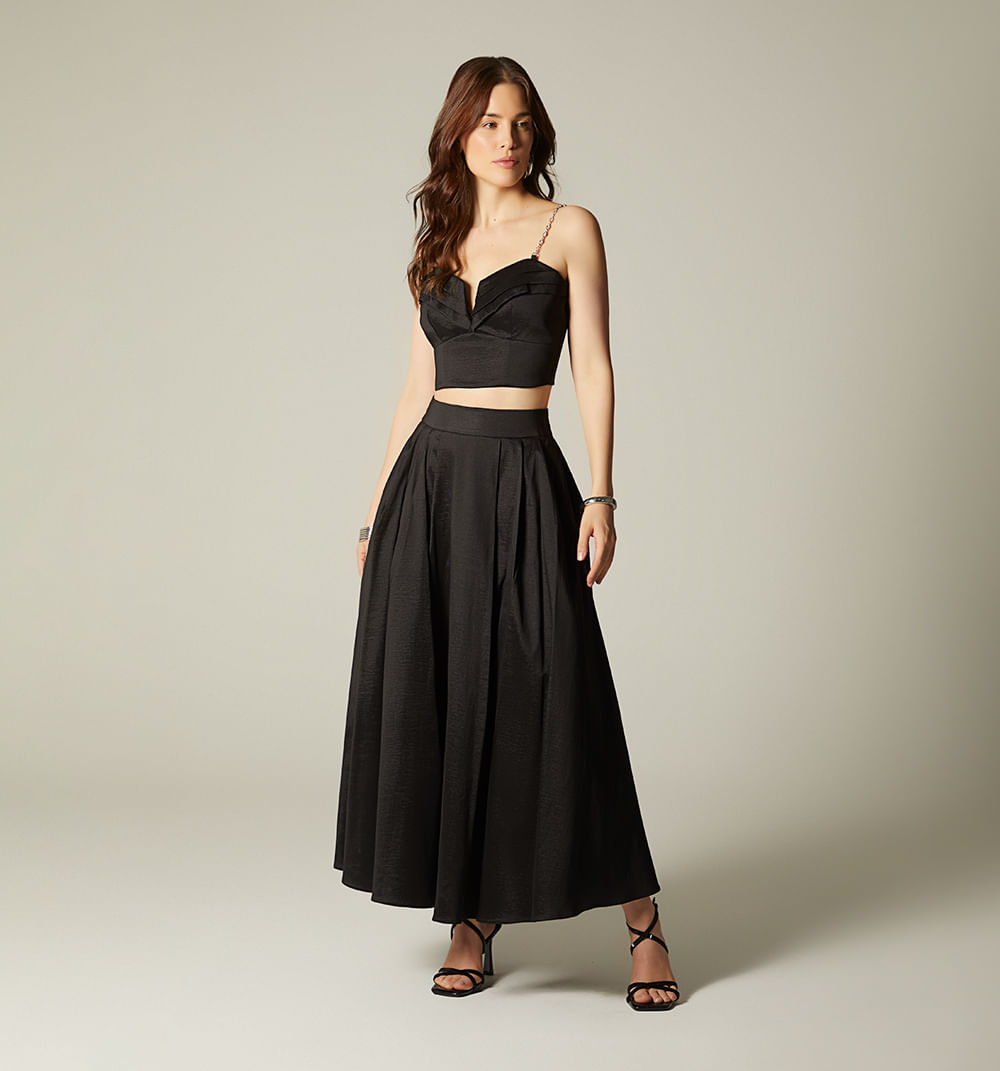 Conjunto de falda midi con blusa crop