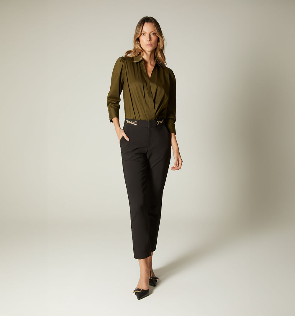 Pantalon pitillo con abertura herraje en