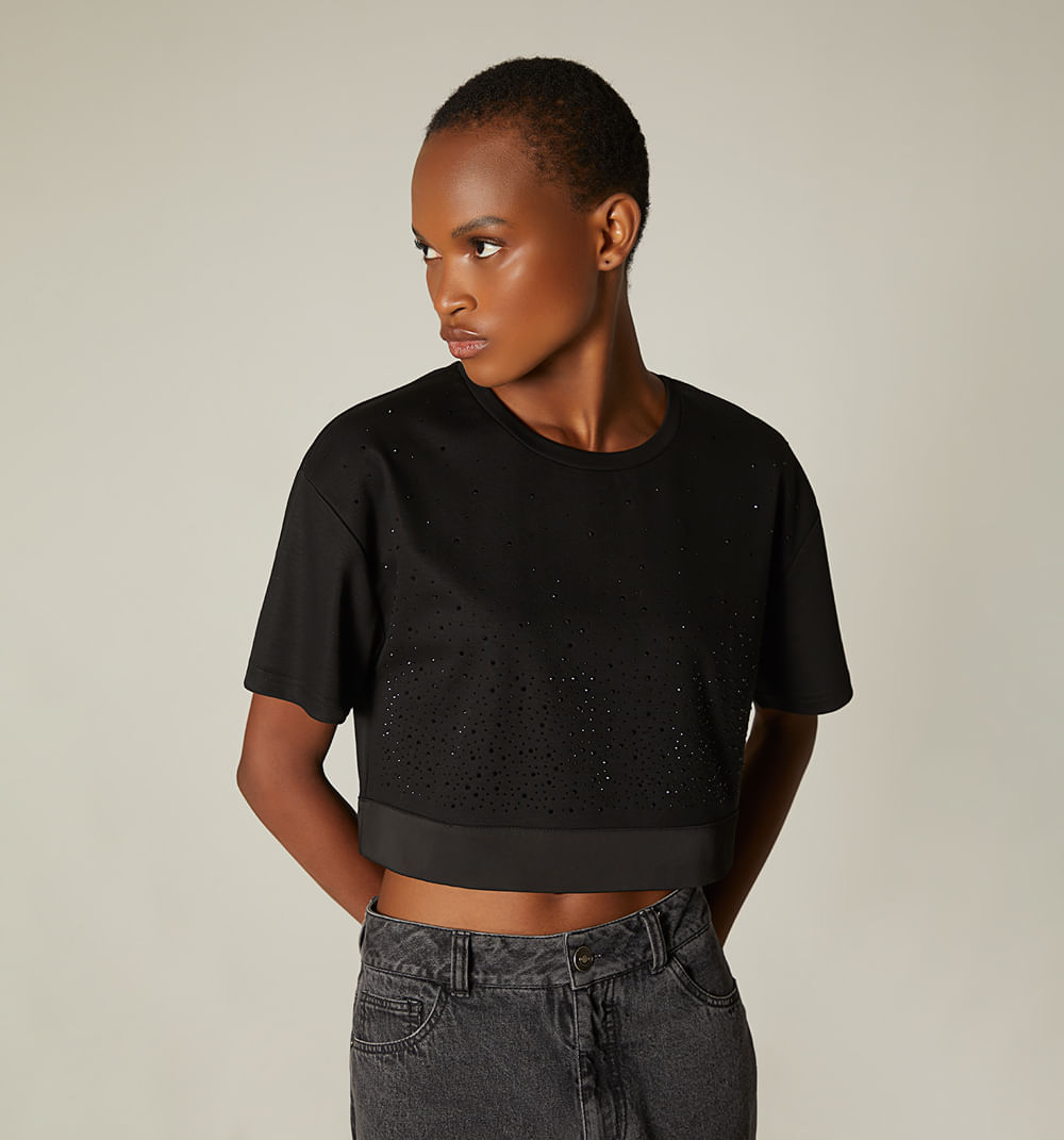 Camiseta crop con hotfix