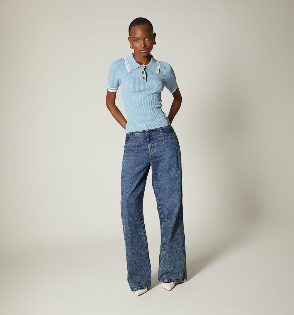 Blusa tipo polo con abotonadura