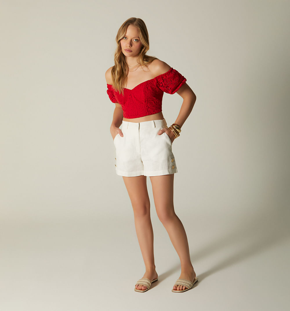 Blusa con hombros descubiertos