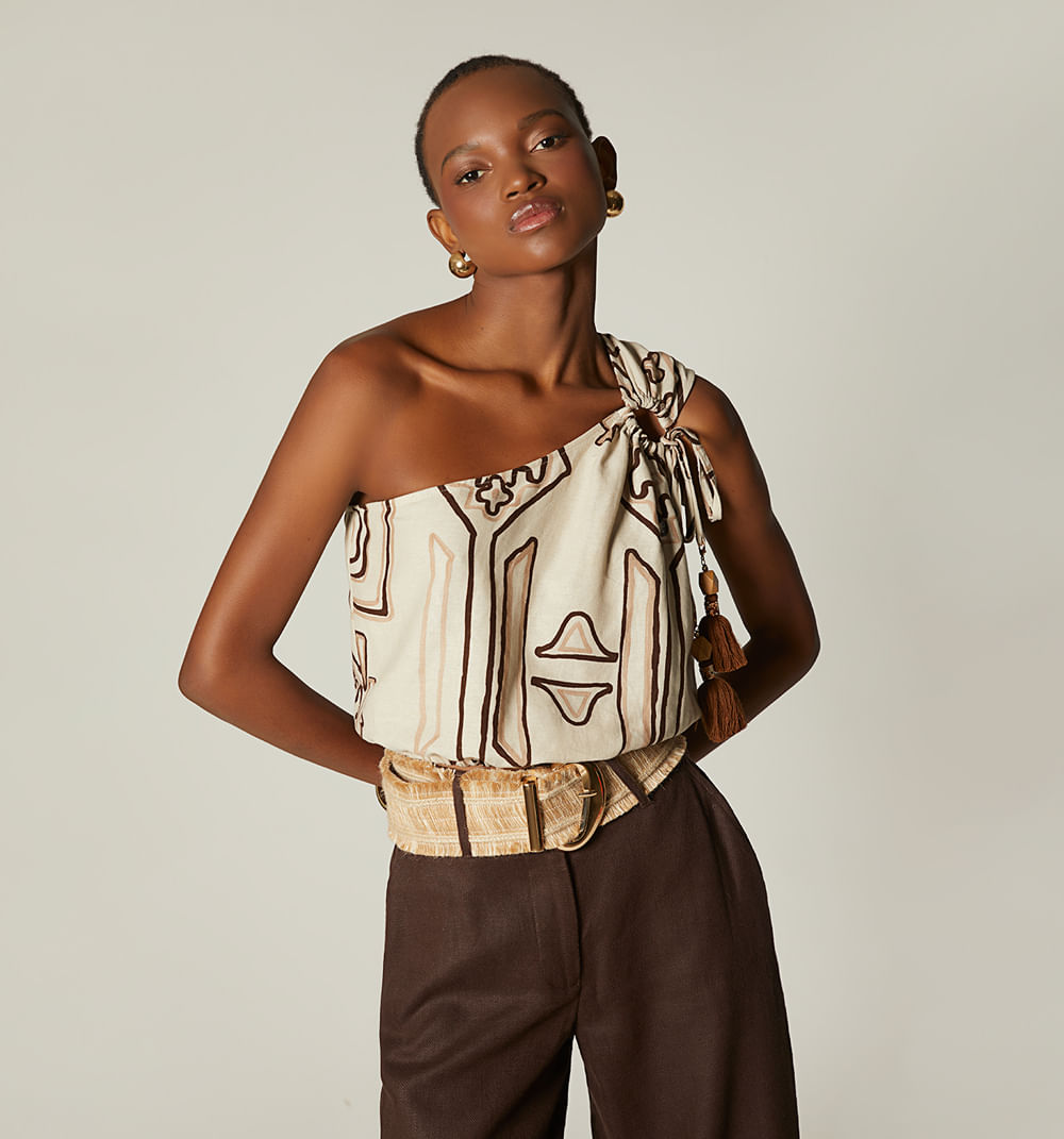 Blusa un solo hombro estampada