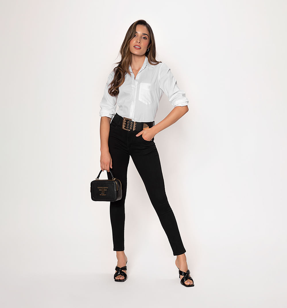 Jean skinny tiro alto, cinco bolsillos, pretina ancha, correa con ojaletes