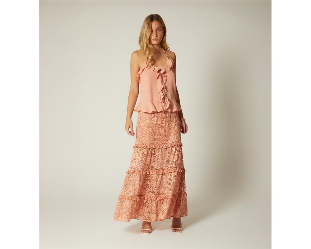 Falda larga en tiempos