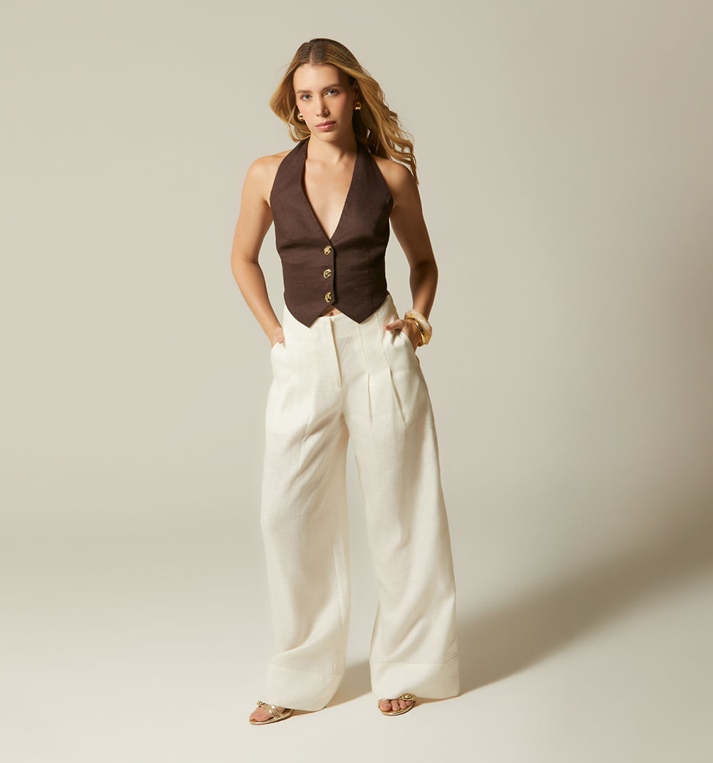 Blusa corta con amarres