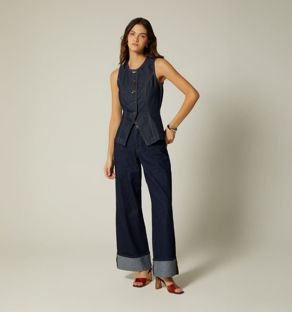 Blusa sisa con botones y abertura