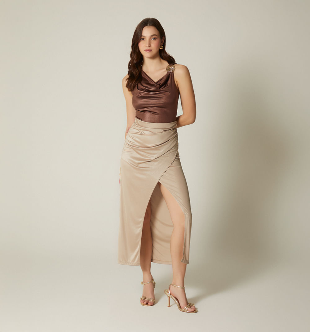 Blusa escote pelicano irregular