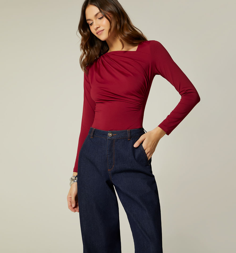 Blusa escote asimetrico manga larga