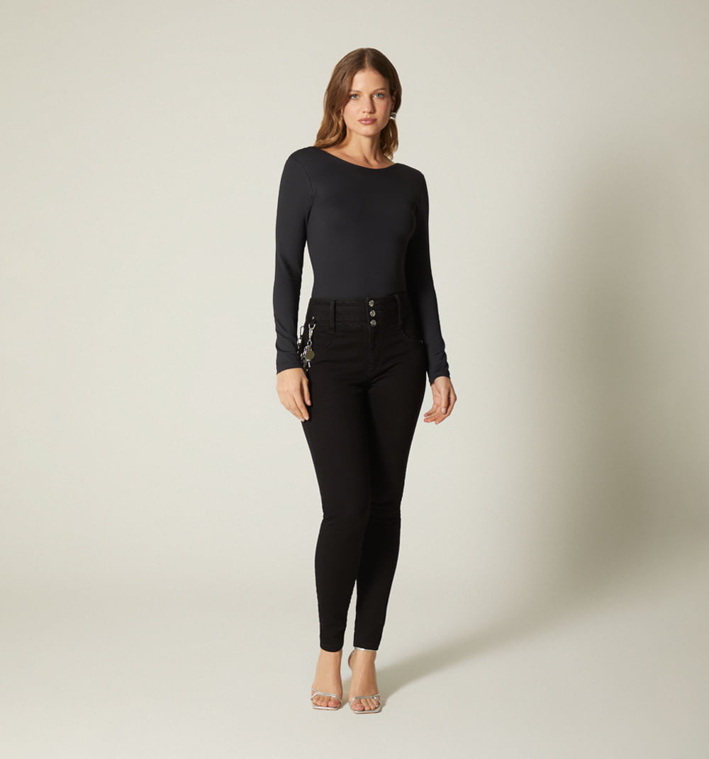 Jean ultraslim tiro alto borla cadena