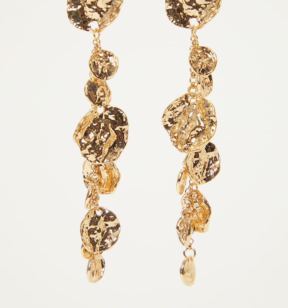 Aretes largos dijes martillados