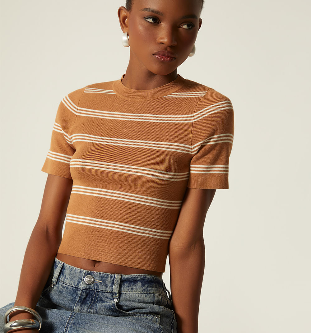 Blusa cuello redondo manga corta