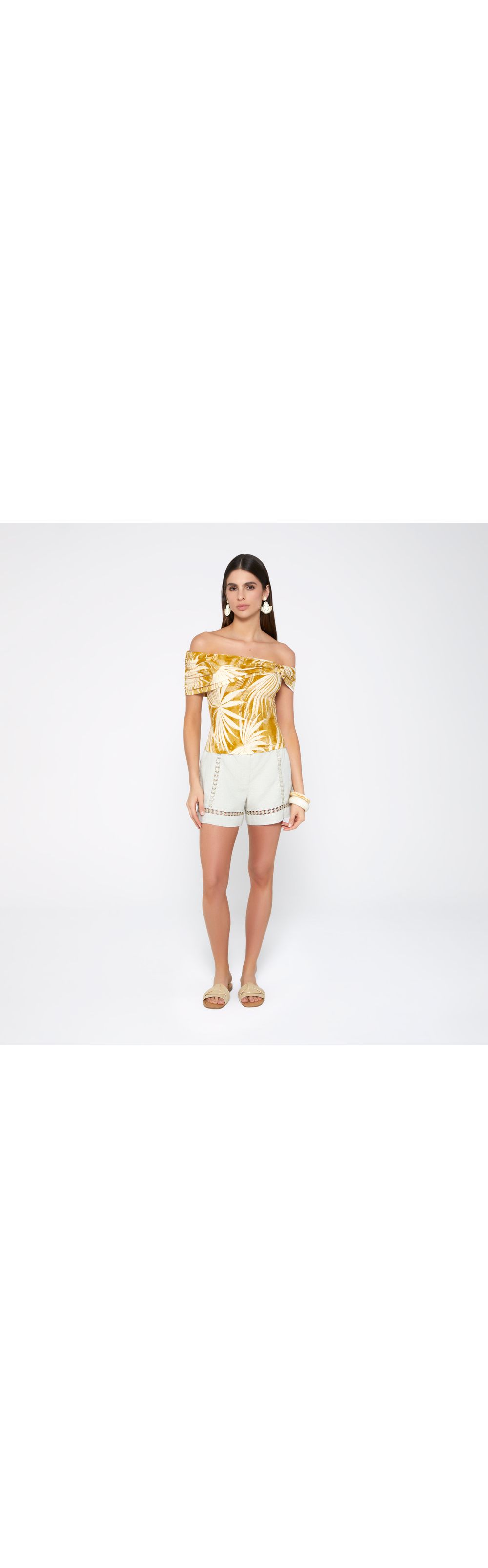 Blusa escote bandeja