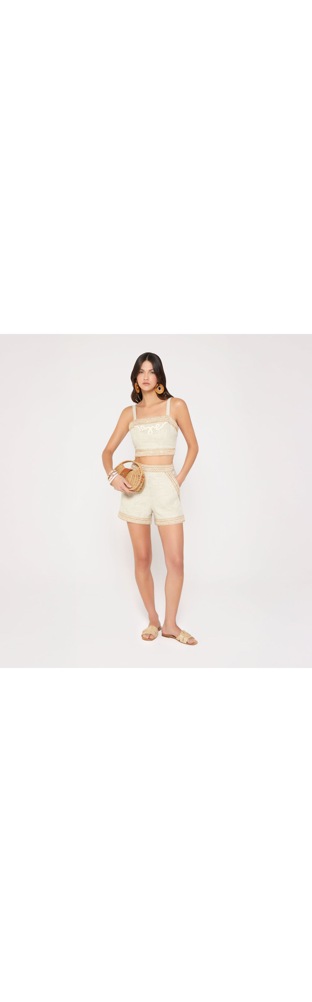 Short tiro alto pasamaneria