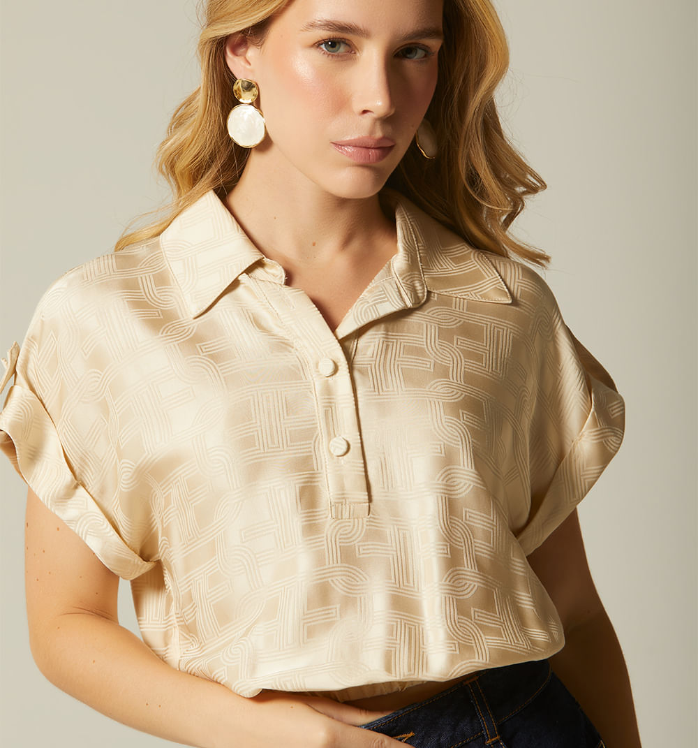 Blusa con elastico en cintura